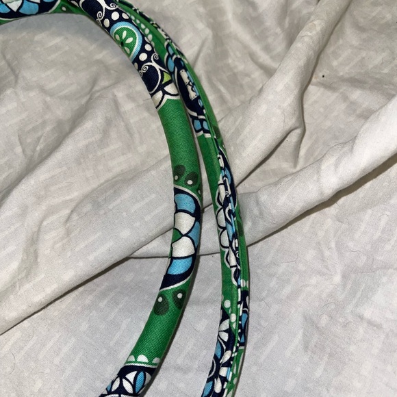 Vera Bradley bowler in Cupcake Green - Picture 3 of 6